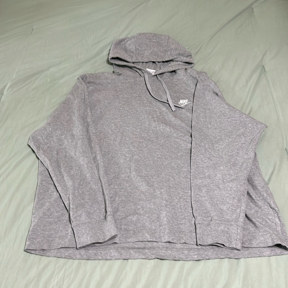 XL men’s Nike grey sweater.